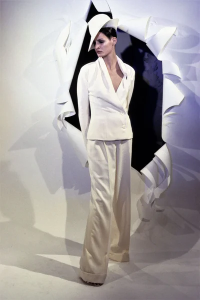 Look 12